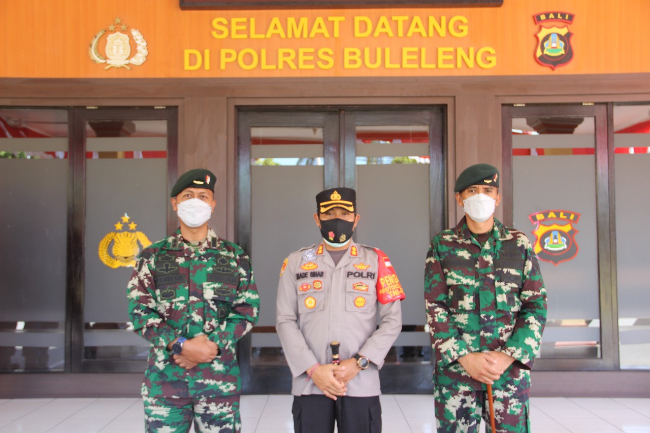 Dokumentasi dari - Danyon Raider 900/SBW Kunjungi Polres Buleleng