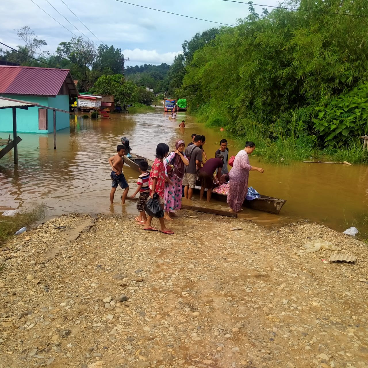 Dokumentasi dari - Banjir Kapuas Hulu, Sebanyak 14.889 Jiwa di 47 Desa Terdampak