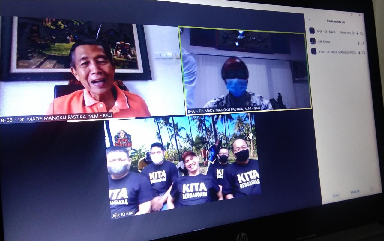 Dokumentasi dari - Kembali Bertani, Mangku Pastika Apresiasi Ajik Krisna Berkebun Kacang