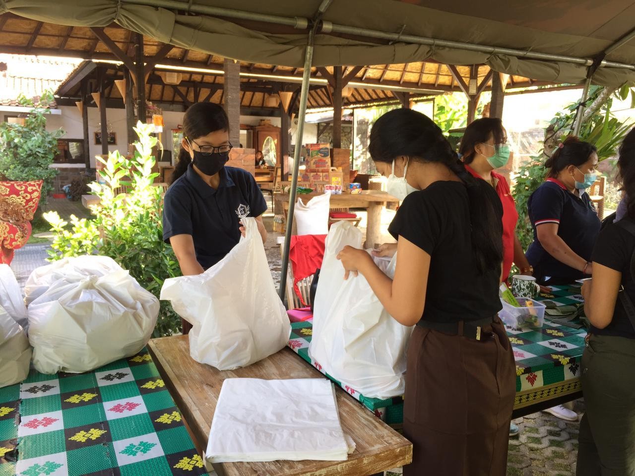 Dokumentasi dari - Gerakan Pramuka Peduli Terjunkan Relawan Dukung Dapur Umum Kota Denpasar