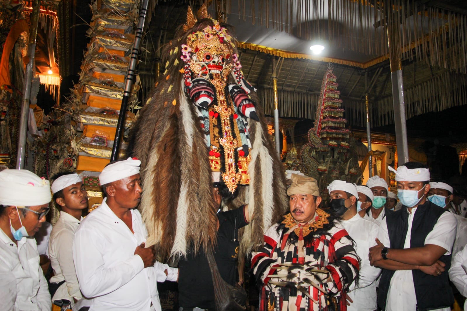 Dokumentasi dari - Wagub Cok Ace Ngayah Calonarang di Pura Jemeng Desa Sebali Tegallalang