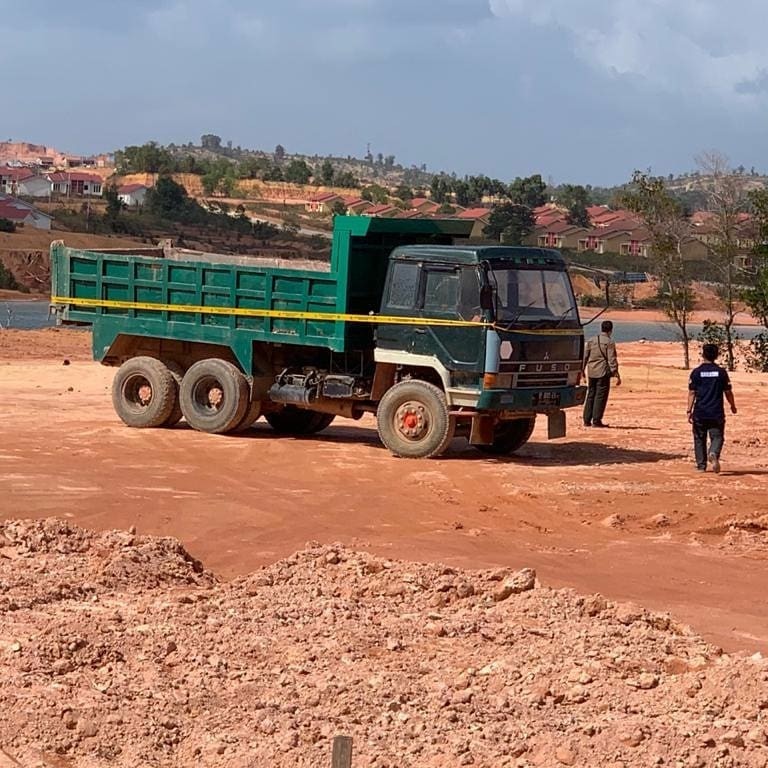 Dokumentasi dari - Direktur PT. PMB Perusak Hutan Lindung di Batam Dihukum 7 Tahun Penjara