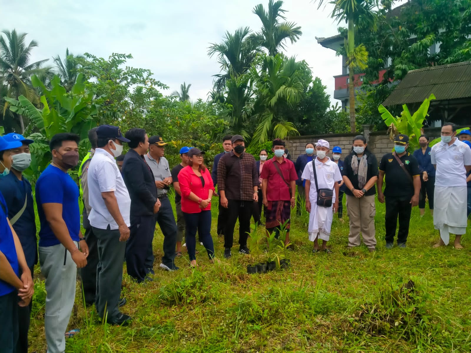 Dokumentasi dari - Bupati Jembrana Dukung Baksos Universitas Mahendradatta