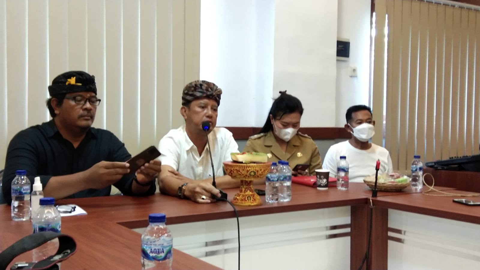 Dokumentasi dari - Heningkan Ngerehang Desa Adat Legian Jalan Ditutup - Lampu Dipadamkan 