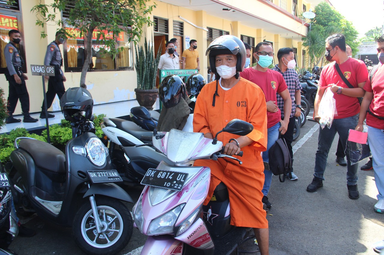 Dokumentasi dari - Melakukan Pencurian Di GOR Bhuwana Patra Singaraja, GS Ditangkap 