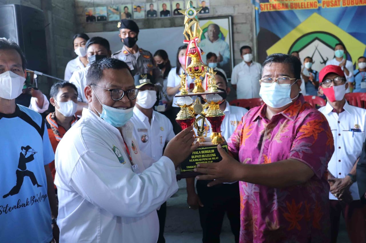 Dokumentasi dari - Bupati Buleleng Membuka Kejurkab Pencak Sil­at Sitembak Cup XII Tahun 2022