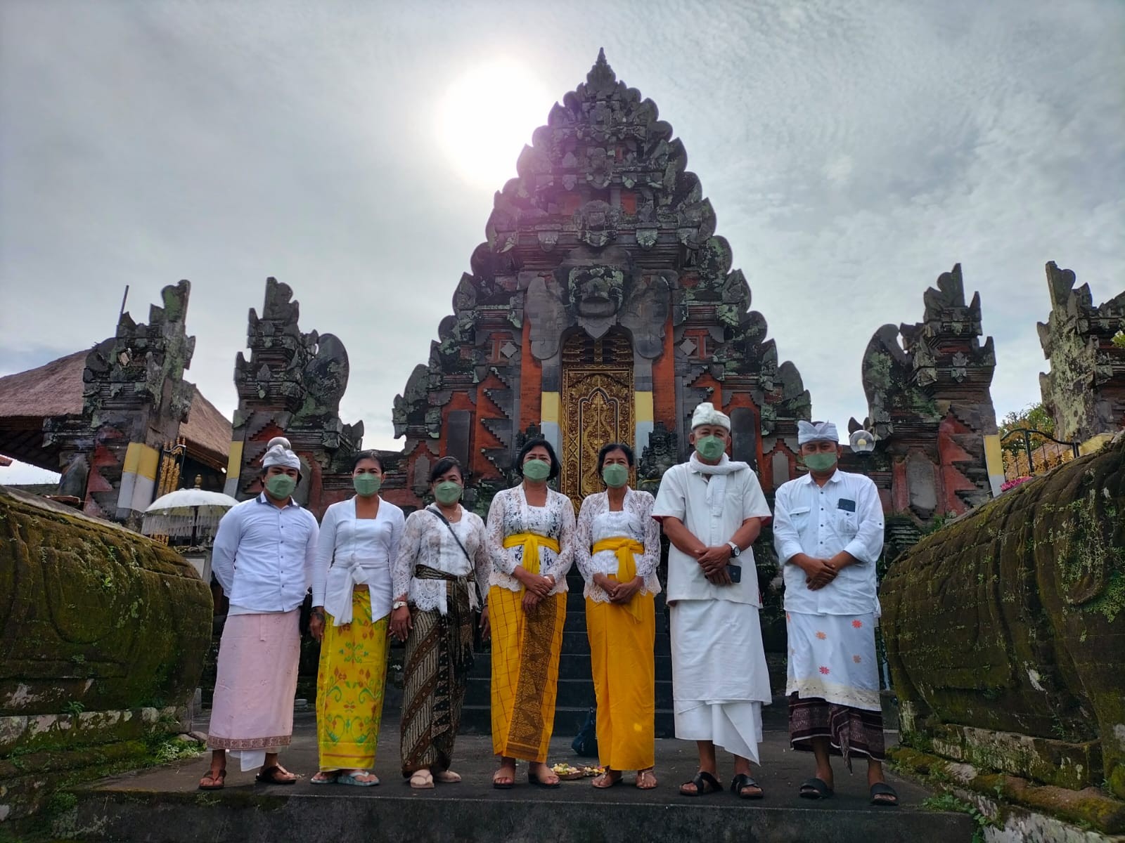 Dokumentasi dari - Tirta Yatra KMI ke Pura Pusering Jagat dan Besakih