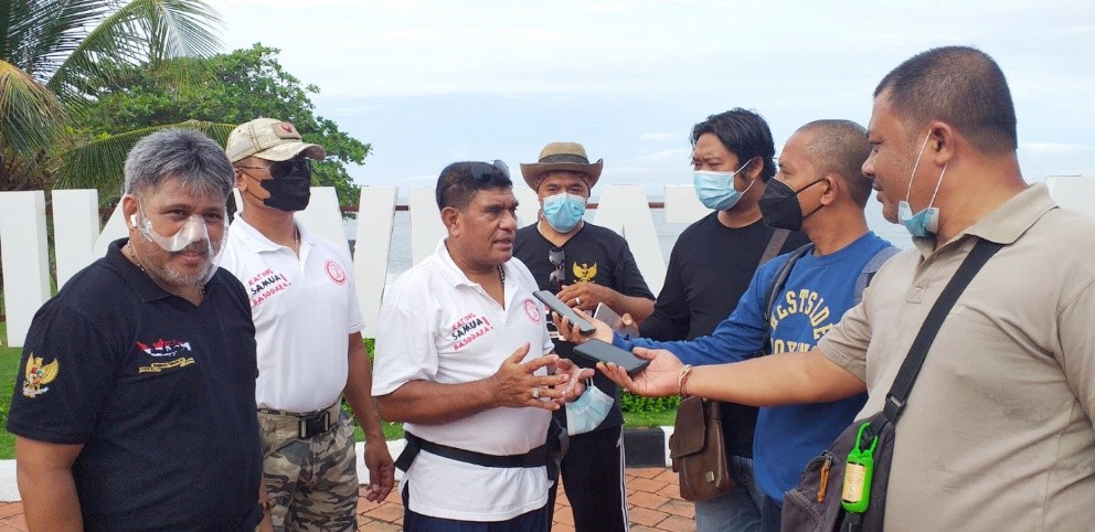 Dokumentasi dari - Flobamora Tabanan Baksos di Tanah Lot