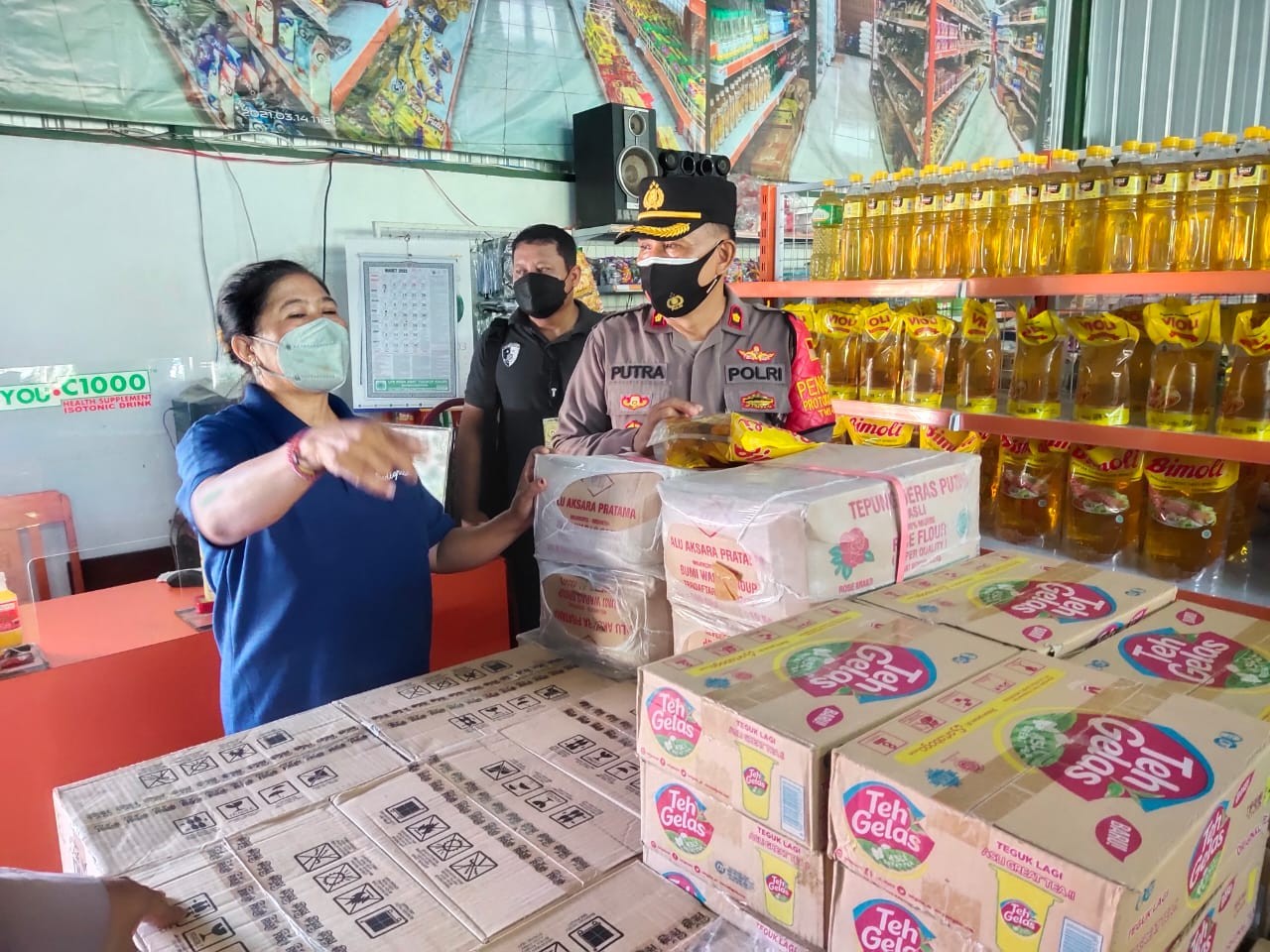 Dokumentasi dari - Polsek Gianyar Sidak Minyak Goreng
