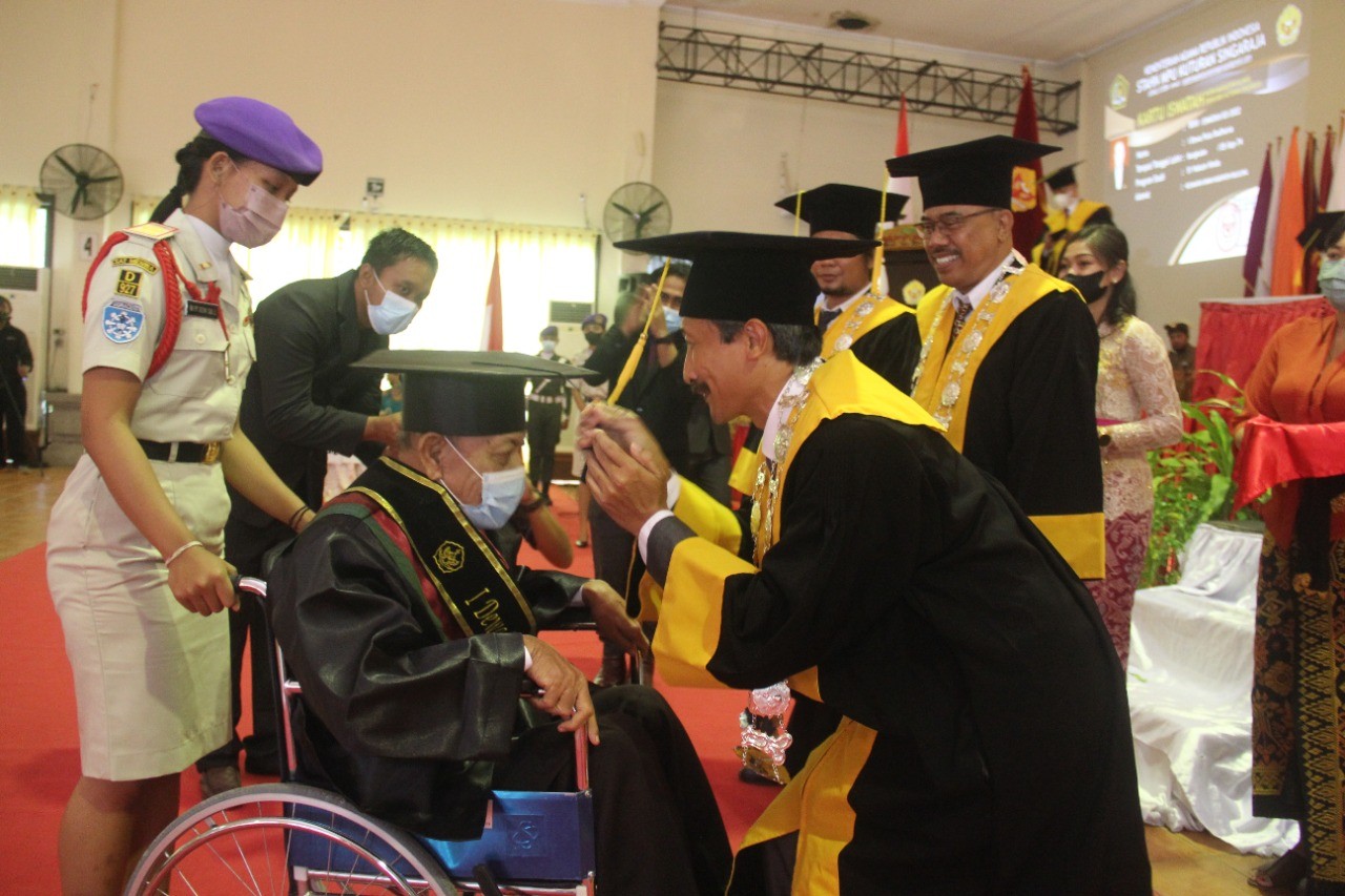 Dokumentasi dari - STAHN Mpu Kuturan Singaraja Luluskan 152 Wisudawan