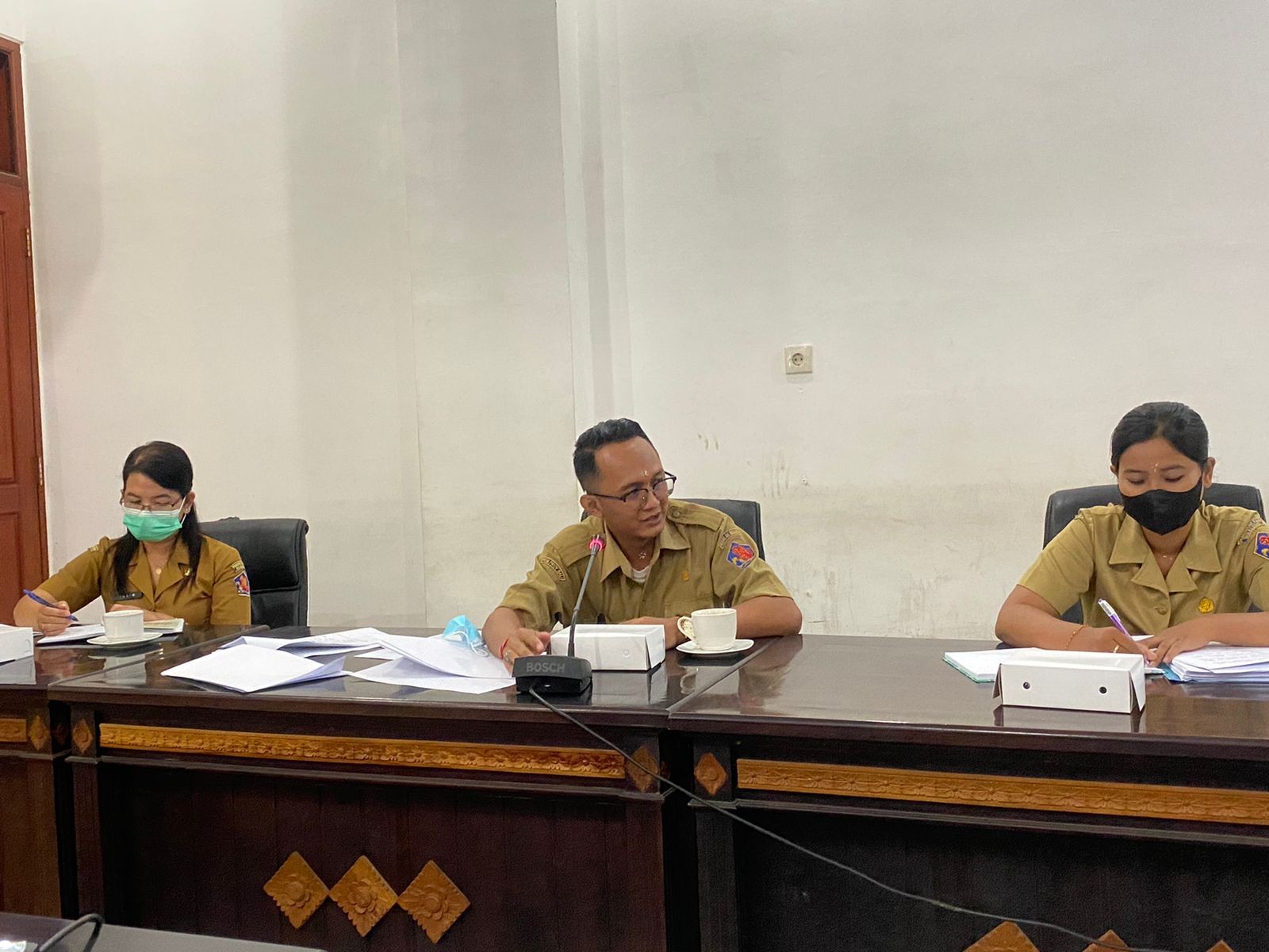 Dokumentasi dari - DPRD Buleleng Bahas Ranperda Retribusi Perpanjangan Penggunaan TKA