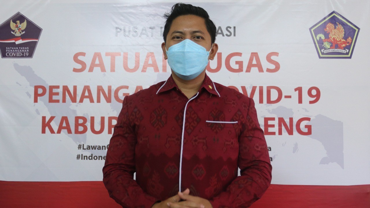 Dokumentasi dari - Kadis Kominfosanti Buleleng Suwarmawan Ajak Masyarakat Ikuti Vaksinasi dan Prokes