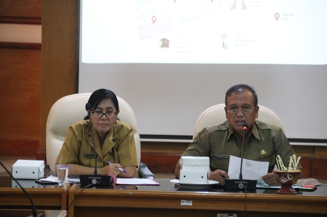 Dokumentasi dari - Pameran Obat Tradisional, Dibahas dalam Rakorda Staf Ahli 