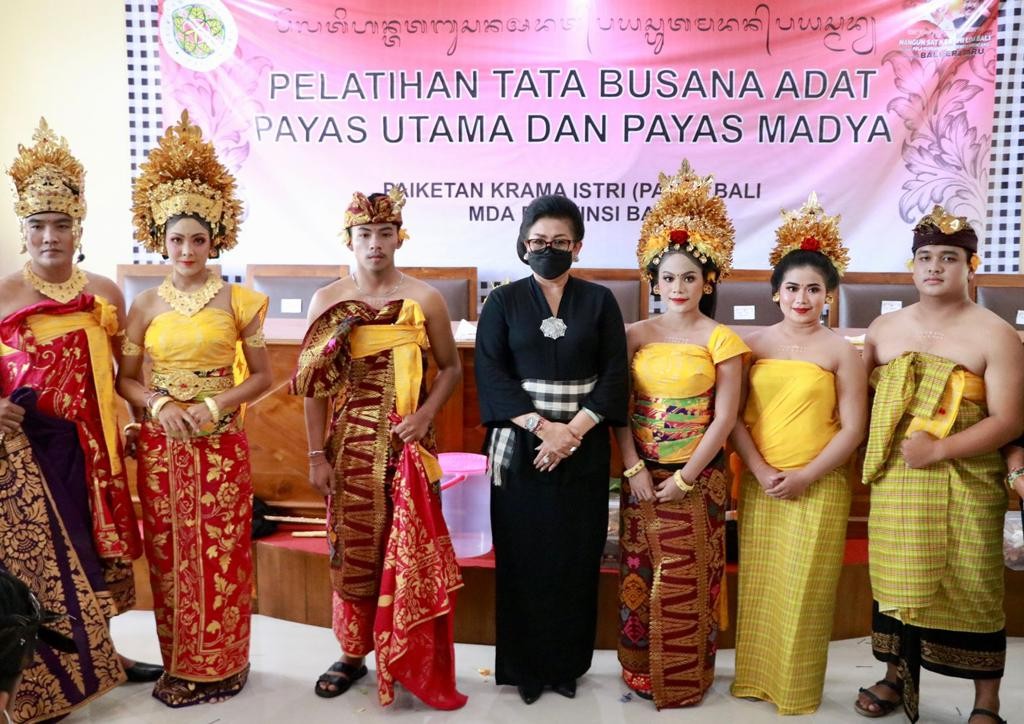 Dokumentasi dari - Lestarikan Pakem Payas Bali 