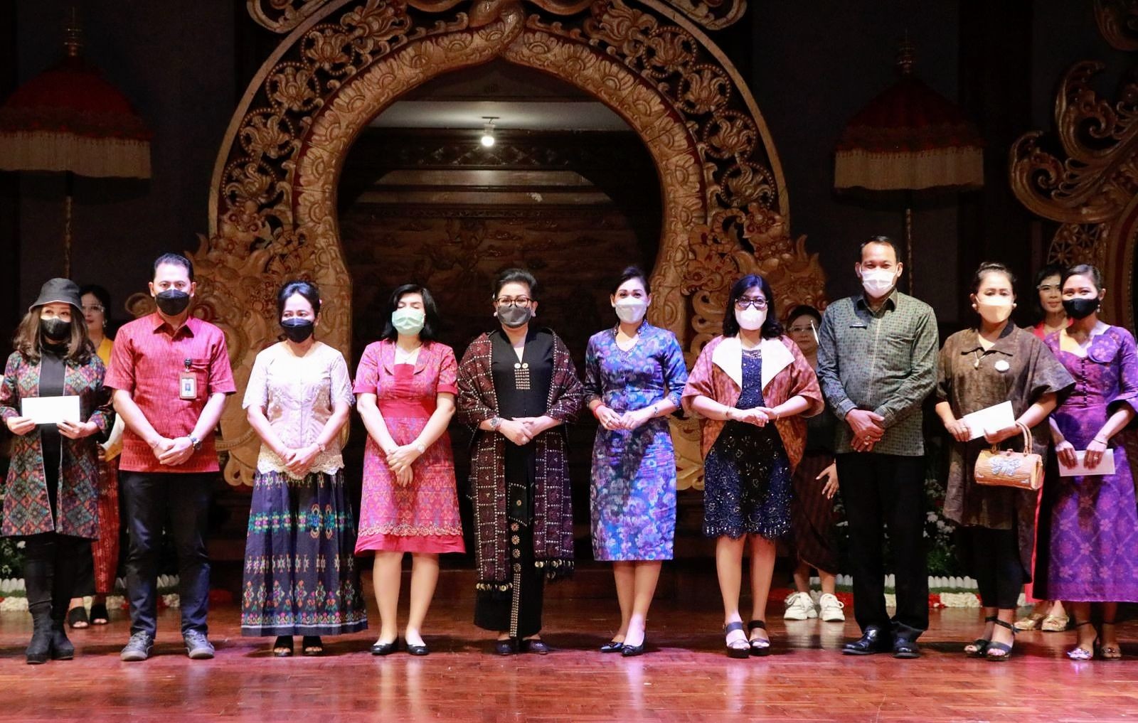 Dokumentasi dari - Kain Tenun Endek Limited Edition