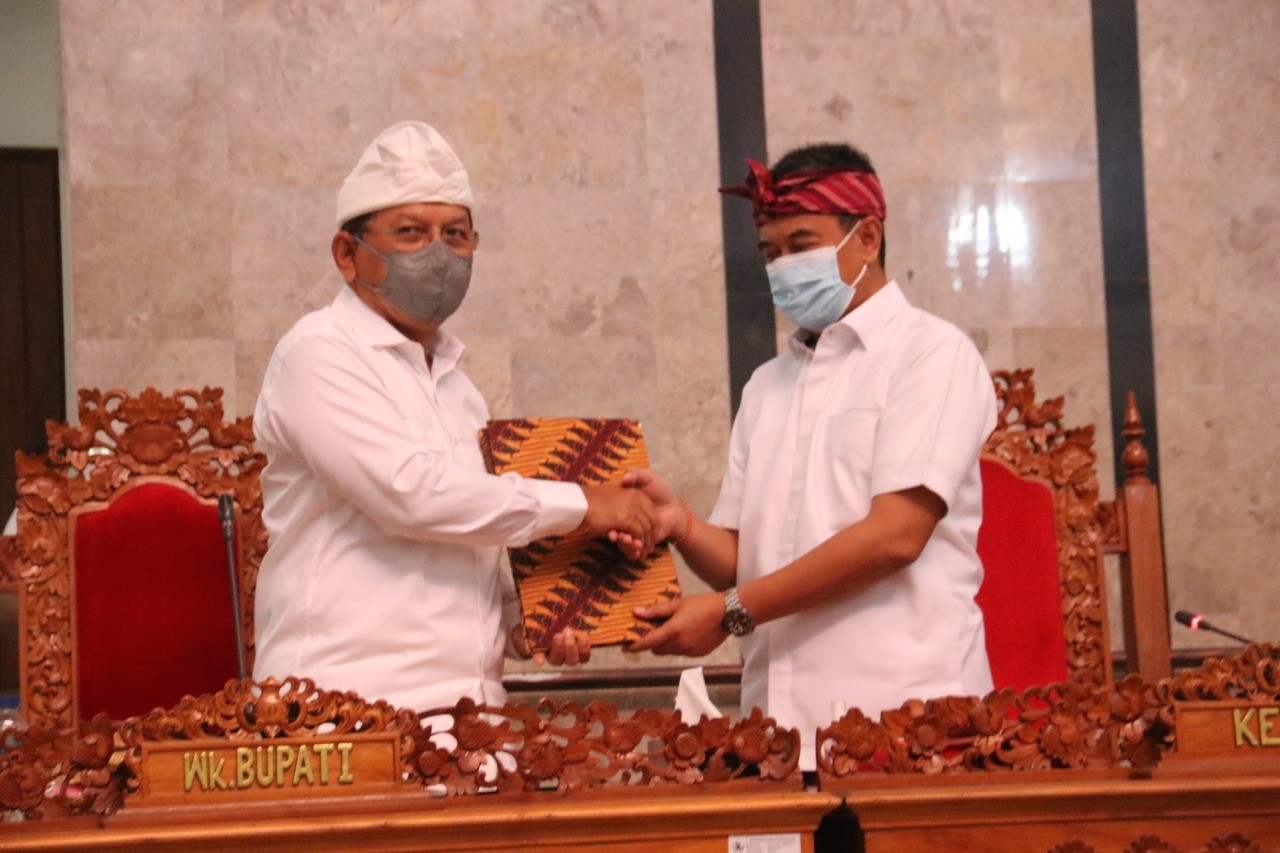 Dokumentasi dari - Fraksi Di DPRD Buleleng Setuju 3 Ranperda Ditetapkan Menjadi Perda