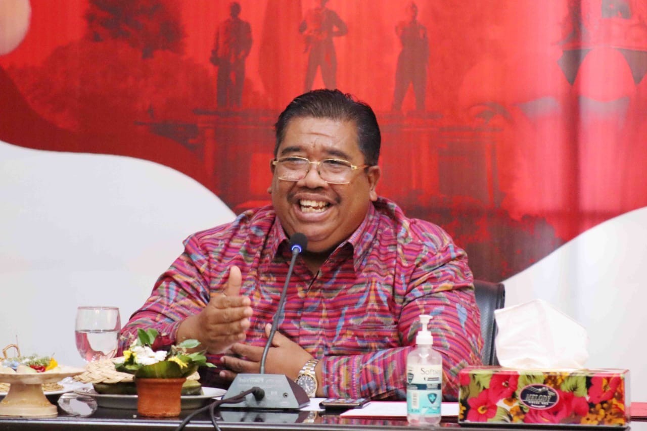 Dokumentasi dari - Bupati Buleleng nguningayang indik mabuatnyane lahan sane ten ngasilang utawi  Non Produktif ring Desa