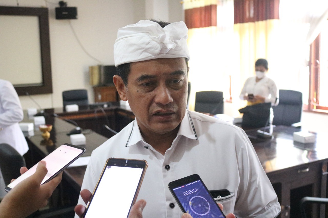 Dokumentasi dari - Empat Komisi DPRD Buleleng Sampaikan Hasil Rapat Dengar Pendapat Dengan 0PD