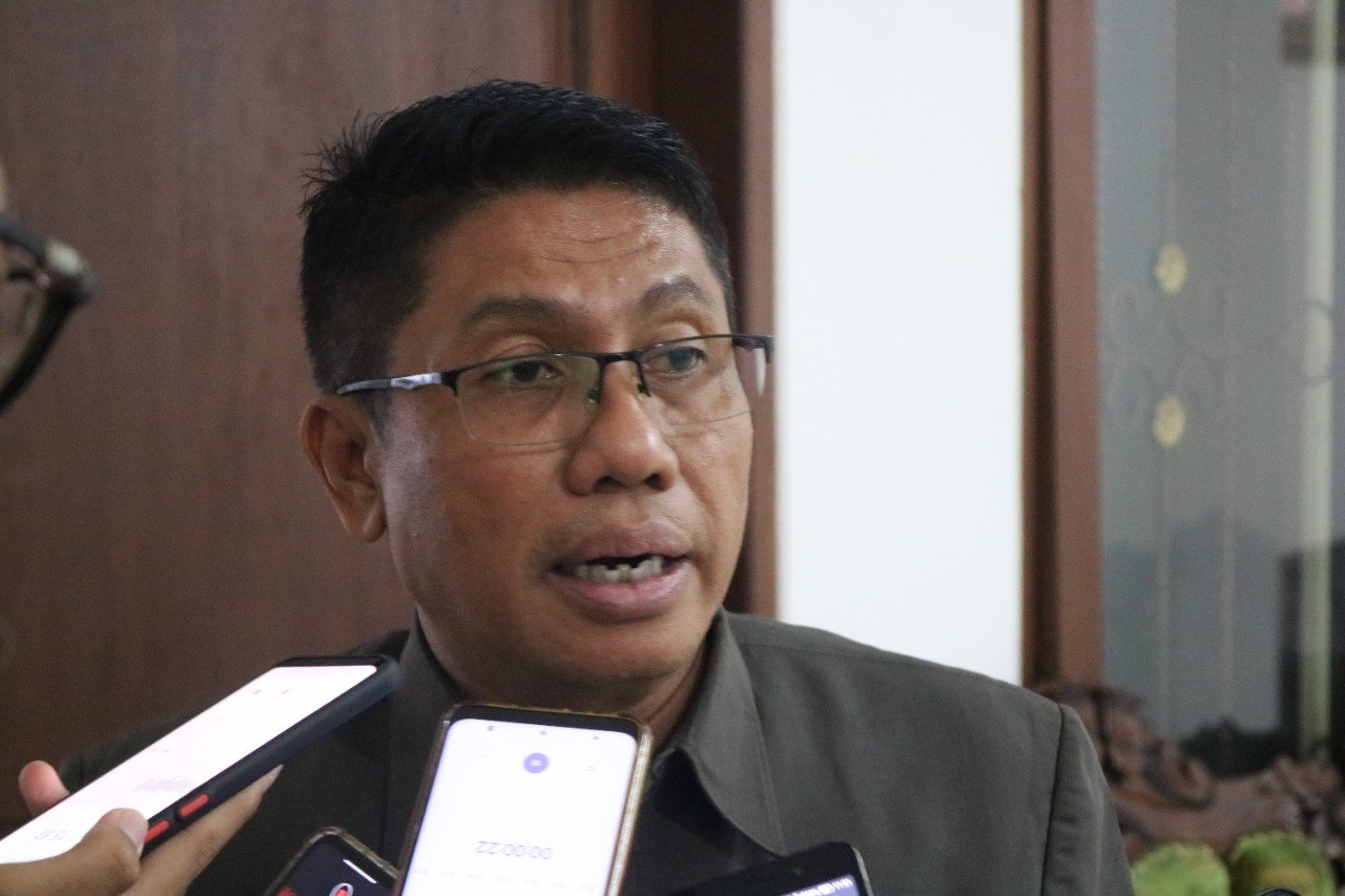 Dokumentasi dari - Fraksi - Fraksi DPRD Buleleng Setuju Tiga Ranperda Ditetapkan Menjadi Perda