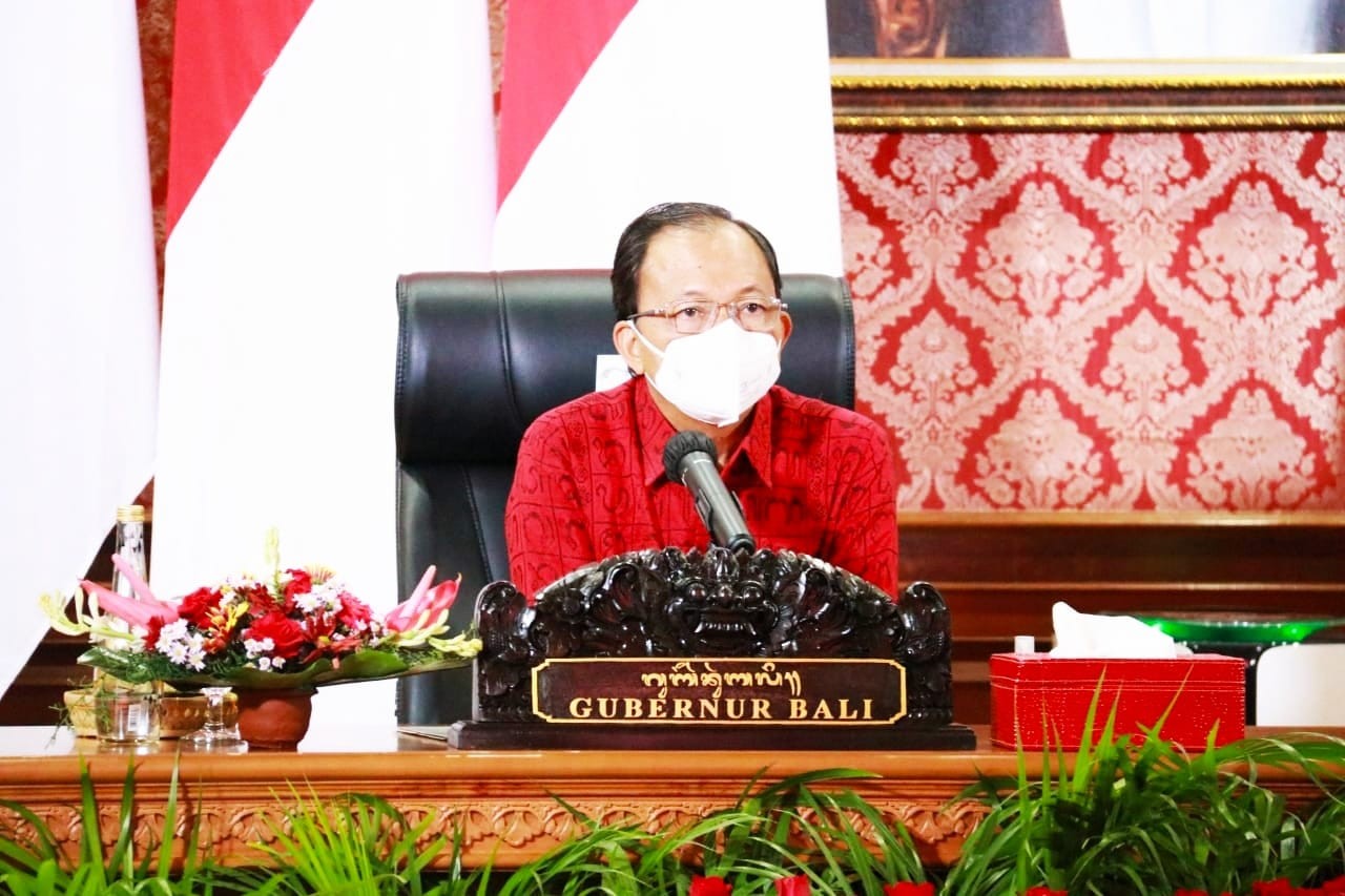 Dokumentasi dari - Koster Himbay Walikota dan Bupati se-Bali Pertahankan Keberadaan Tenaga Kontrak 