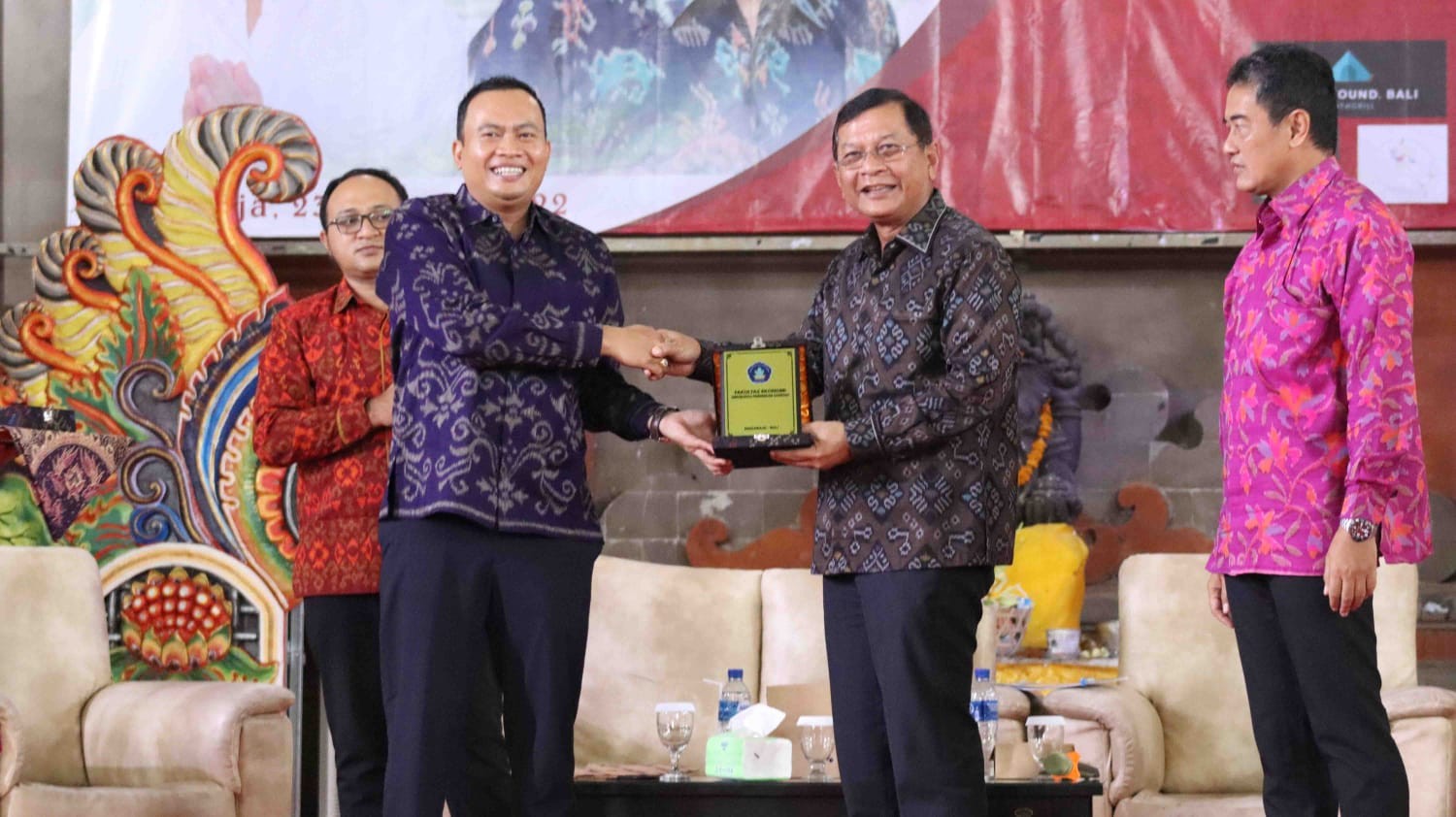 Dokumentasi dari - Wabup Sutjidra Paparkan Strategi Pemkab Buleleng Memulihkan Ekonomi Pasca COVID-19
