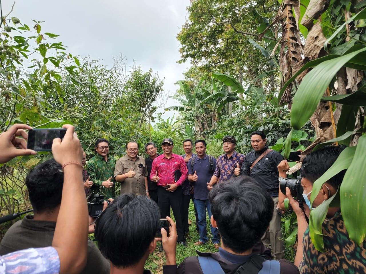 Dokumentasi dari - Sugawa Korry Dukung Pembangunan SMKN Pertanian di Gobleg Buleleng