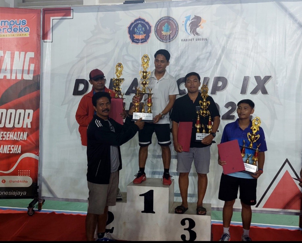 Dokumentasi dari - Undiksha Singaraja Tak Terkalahkan dalam Turnamen Tenis Antar Club Dekan Cup Tahun 2022