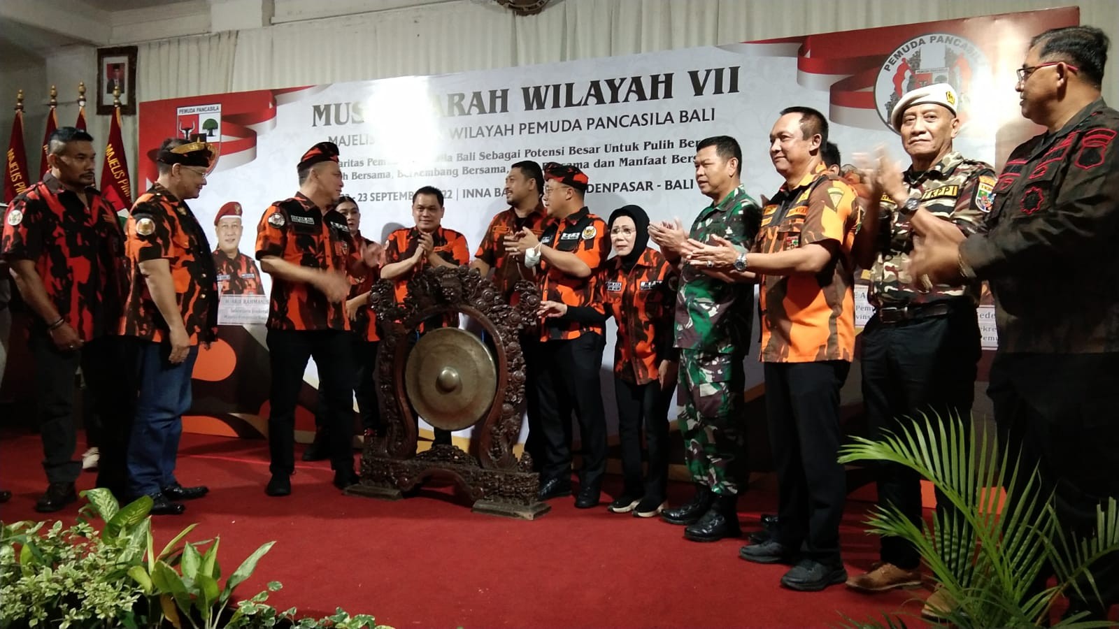 Dokumentasi dari - Pemuda Pancasila Diharapkan Bantu Rakyat, Gung Cok Gantikan Ariandi Pimpin PP Bali 2022-2027