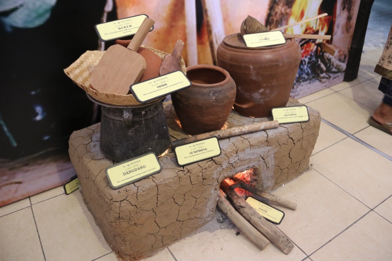 Dokumentasi dari - Kenalkan Alat Pertanian Tradisional ke Generasi Muda, Disbud Buleleng Gelar Pameran