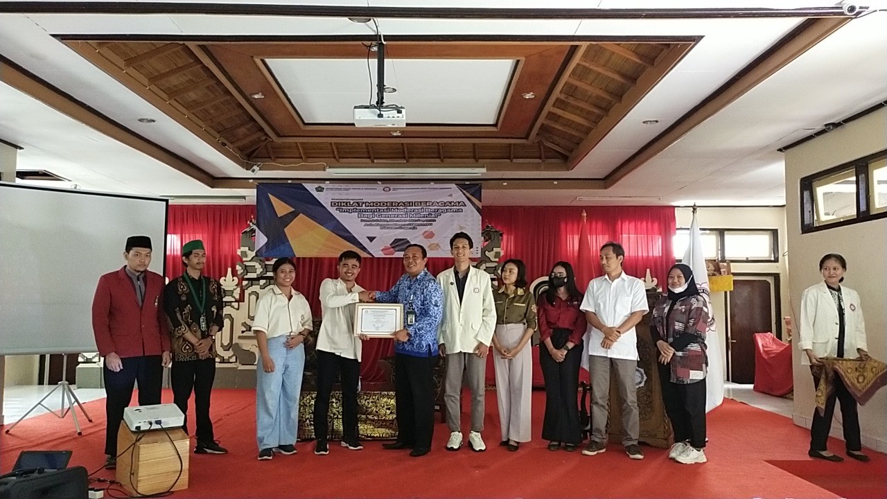 Dokumentasi dari - PD KMHDI Bali gelar Diklat Moderasi Beragama 