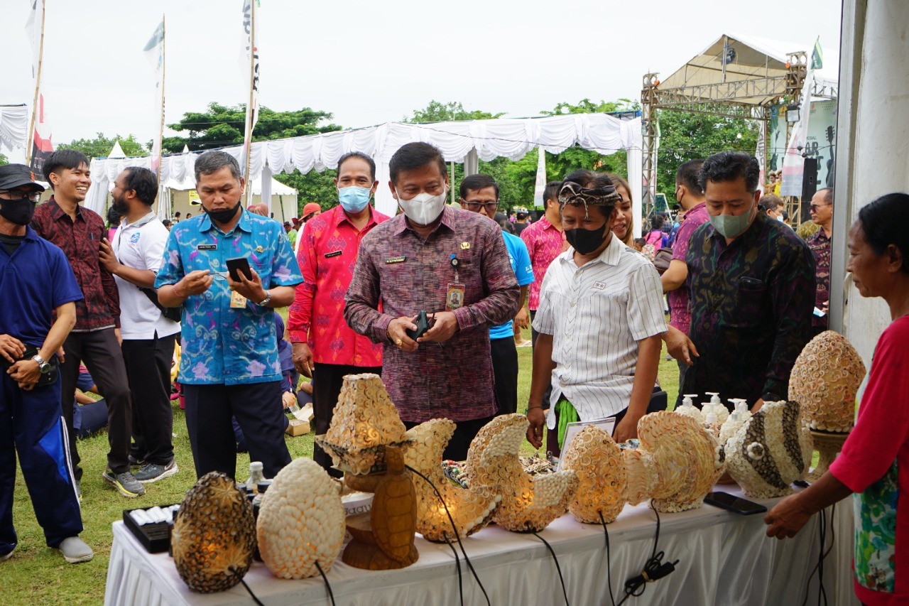 Dokumentasi dari - Gelar Pasar Rakyat Festival Serangan, Komitmen Pemkot Denpasar Kendalikan Inflasi 