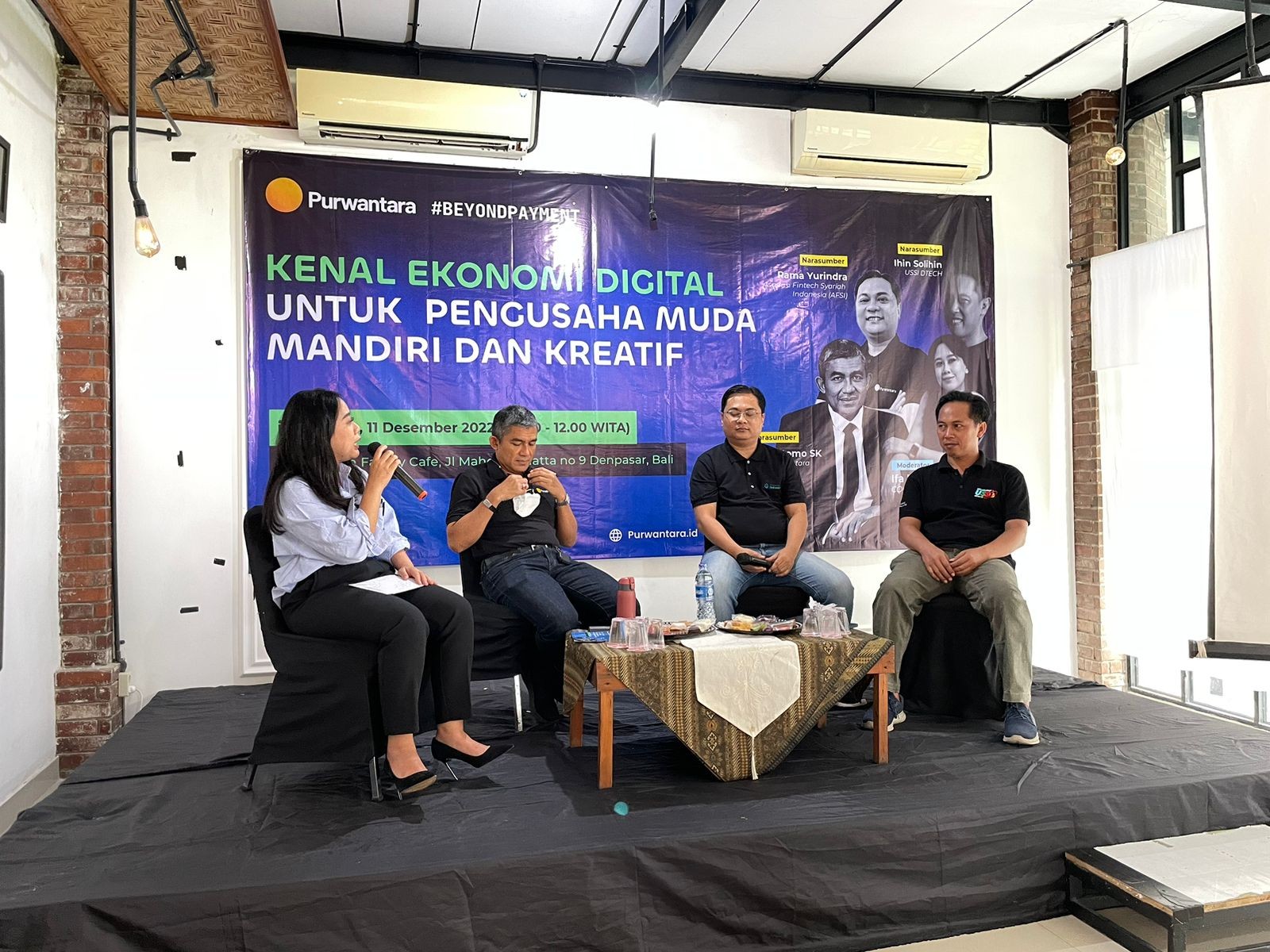 Dokumentasi dari - Purwantara: Seminar Ekonomi Digital Untuk Pengusaha Muda Dan UMKM