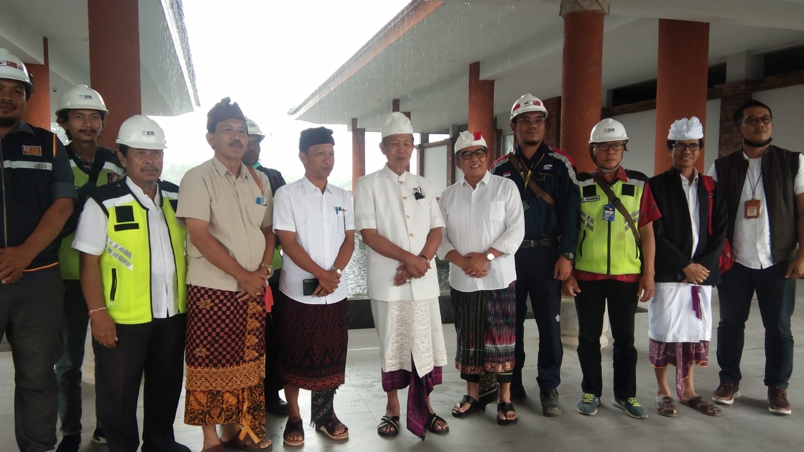 Dokumentasi dari - Mother of Temple, Mangku Pastika Kunjungi Pembangunan Penataan Kawasan Pura Besakih