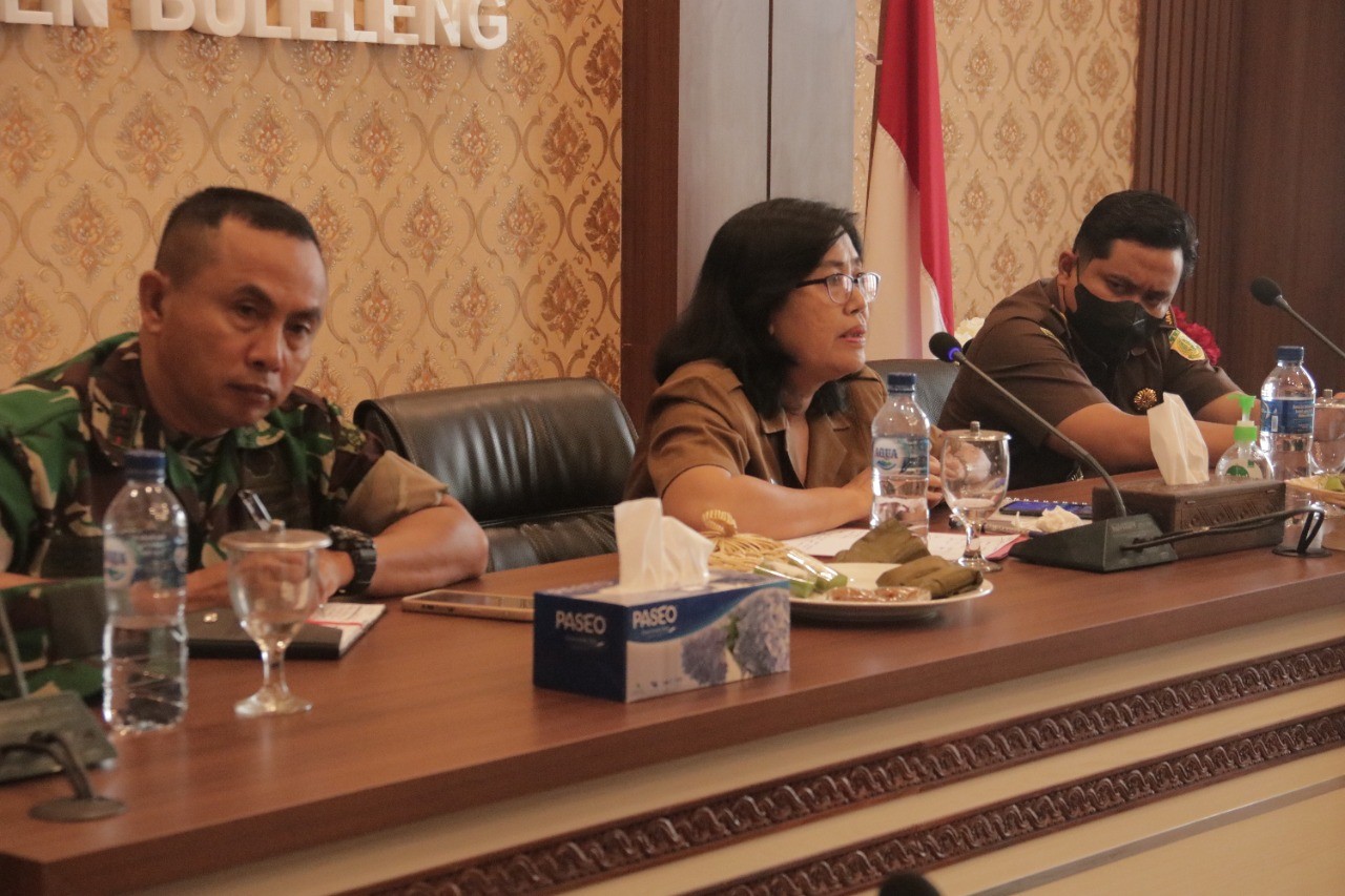 Dokumentasi dari - Asisten II Rousmini Minta Satgas Gencar Pantau Komoditi Penyebab Inflasi