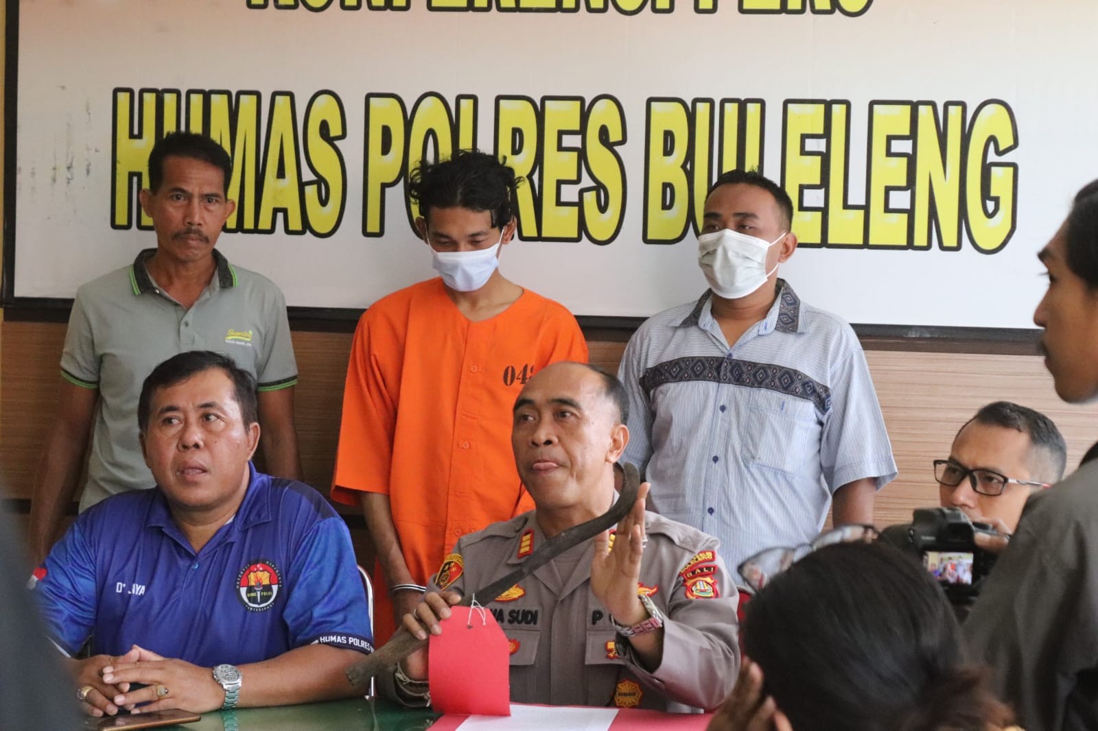 Dokumentasi dari - Polsek Sawan, Hitungan Jam Berhasil Ungkap Pelaku Perampasan Sepeda Motor