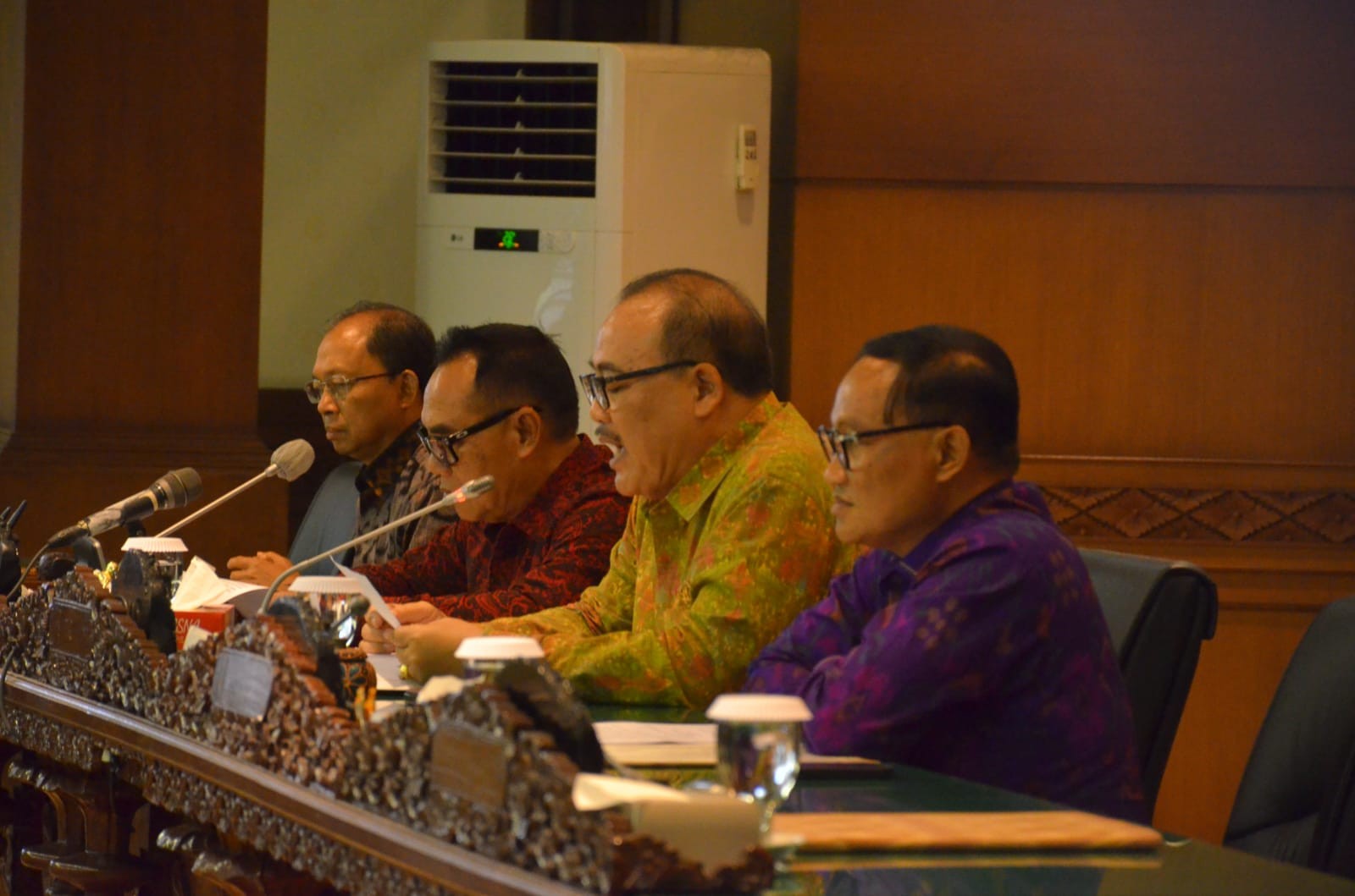 Dokumentasi dari - Gunung Dimasukan Kawasan Suci Ranperda RTRW Bali, Jangan Dikomersialkan