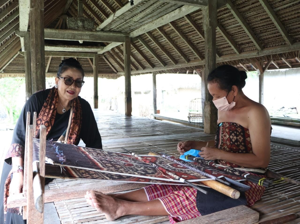 Dokumentasi dari - Indonesia Masuk Tiga Negara Tenun Double Ikat, Satu-Satunya Gringsing Tenganan di Karangasem 