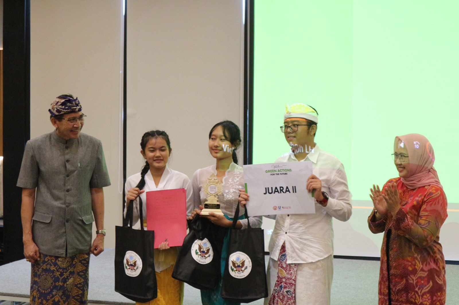 Dokumentasi dari - Lestarikan Budaya, BASAbali Wiki Terima Penghargaan Konsulat Amerika Serikat    