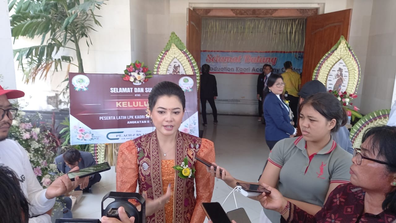 Dokumentasi dari - LPK Kaori Academy Center Kembali Mewisuda 573 Kalangan Generasi Muda 