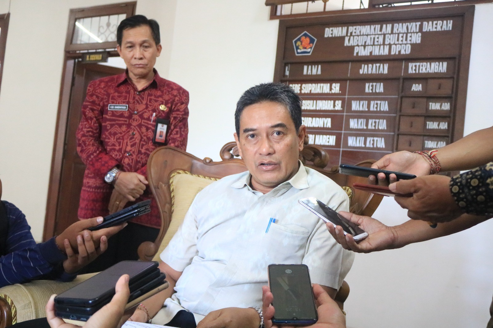 Dokumentasi dari - Bantu Pertanian, Ketua DPRD Buleleng Supriatna : Minta Eksekutif Turunkan NJOP PBB 