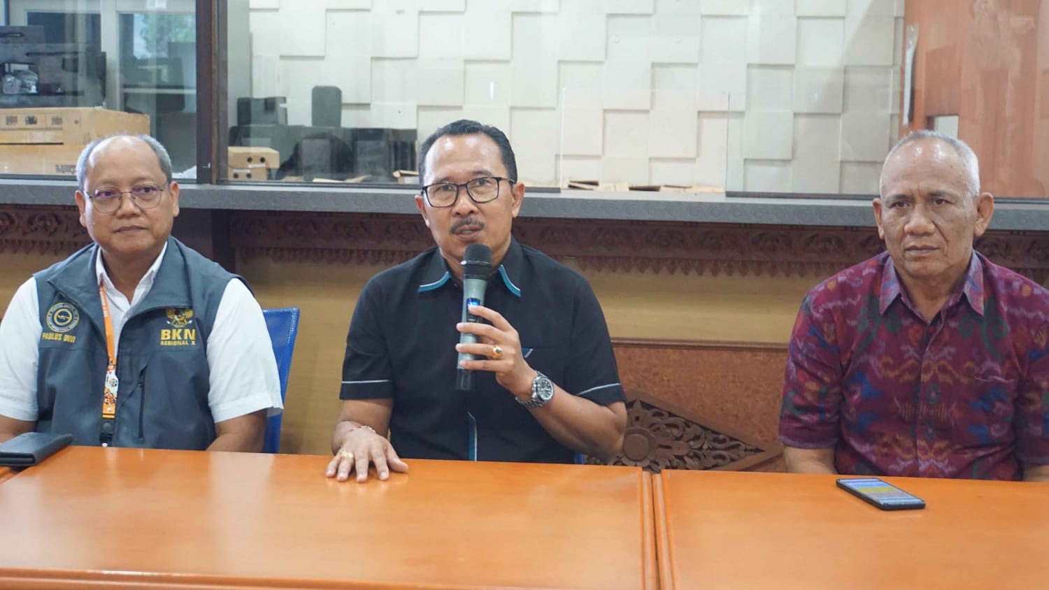Dokumentasi dari - Sekda Suyasa Harap Peserta Seleksi PPPK Tenaga Teknis Percaya Kemampuan Terbaik Diri Sendiri