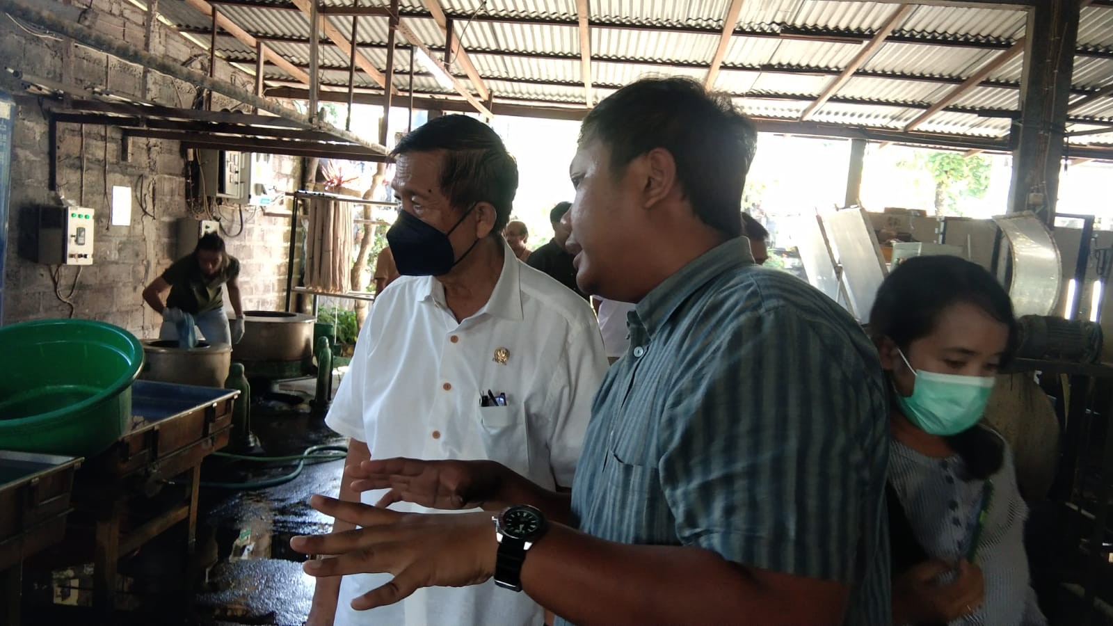 Dokumentasi dari - Ceritakan Peran Rsi Markandeya ke Bali, Mangku Pastika Puji Tekstil Pewarna Ramah Lingkungan 