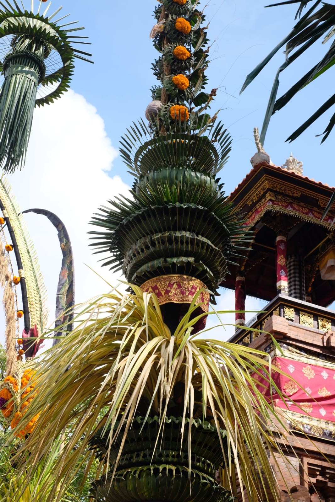 Dokumentasi dari - Upaya Lestarikan Tradisi Budaya Bali, Desa Dangin Puri Kangin Gelar Lomba Penjor Antar Banjar 