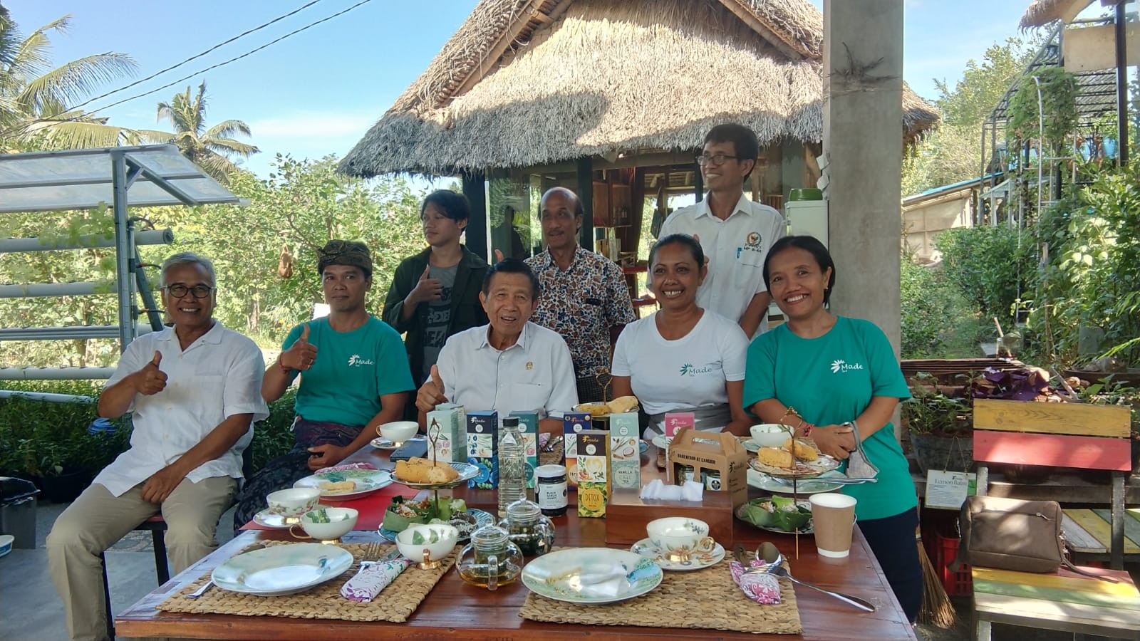 Dokumentasi dari - Kembali ke Alam, Produk Made Tea Natural Go Global 
