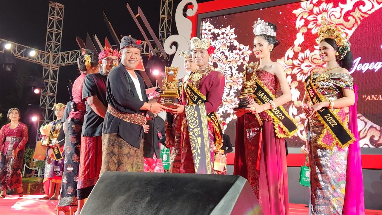 Dokumentasi dari - Putri Damayanti dan Sathyananda Ngurah Guntaro Jegeg Bagus Bangli