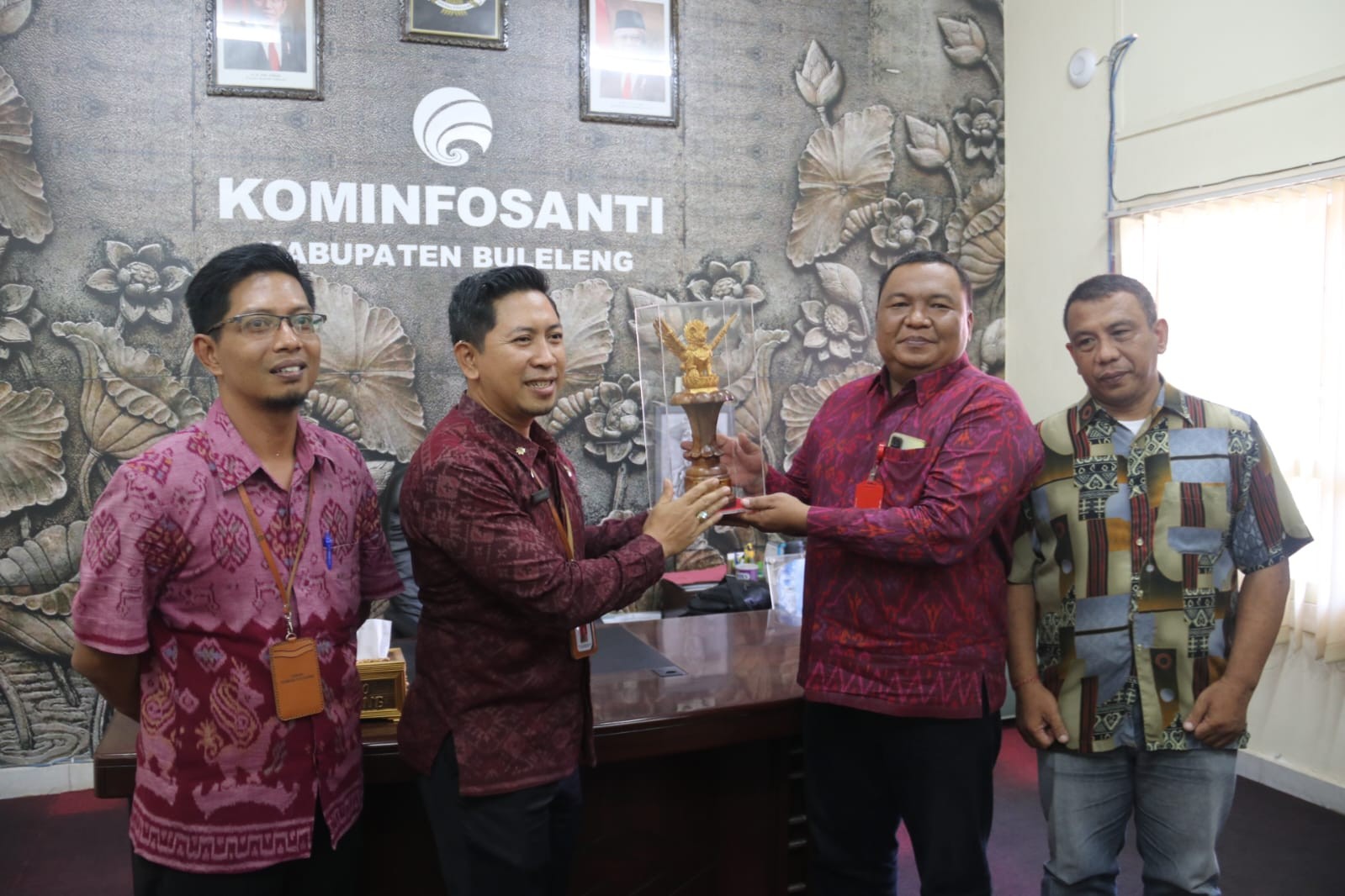 Dokumentasi dari - Kadis Suwarmawan: Hubungan Kekeluargaan Penting dalam Kerjasama Media