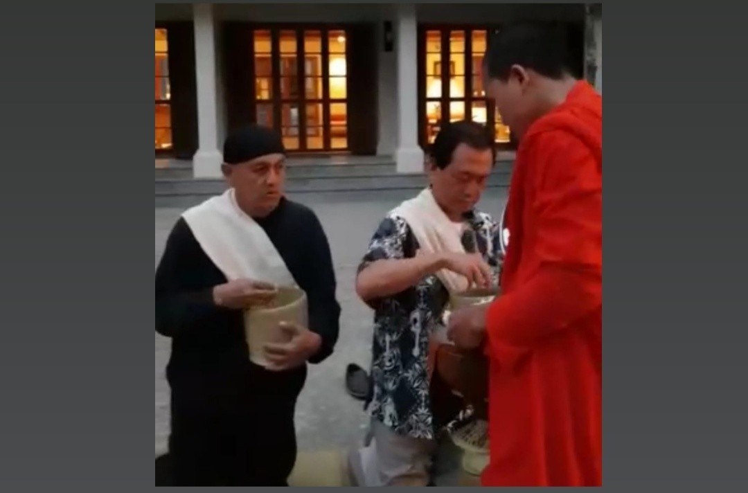 Dokumentasi dari - Yoga, Kesehatan Mental dan Spiritualitas Global