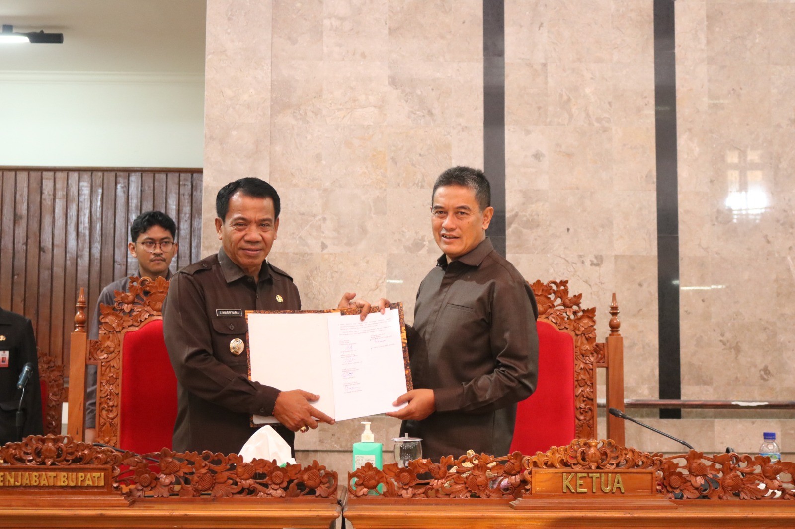 Dokumentasi dari - Pembahasan Alot, DPRD Buleleng Mengesahkan Tiga Ranperda