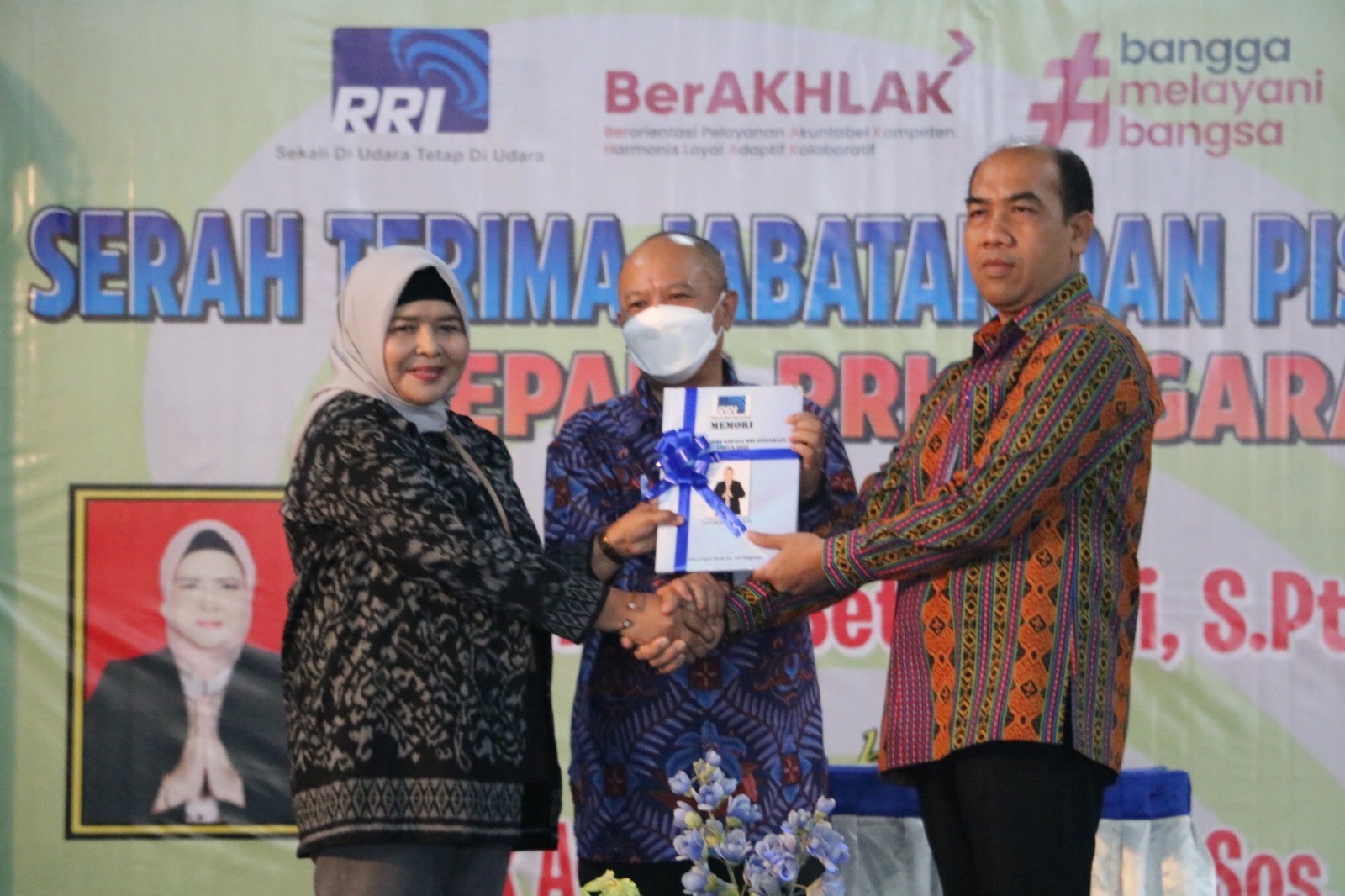 Dokumentasi dari - Pj Bupati Lihadnyana Harapkan  Kepala RRI Baru Mampu Mendorong Informasi yang Menyejukan dan Edukatif