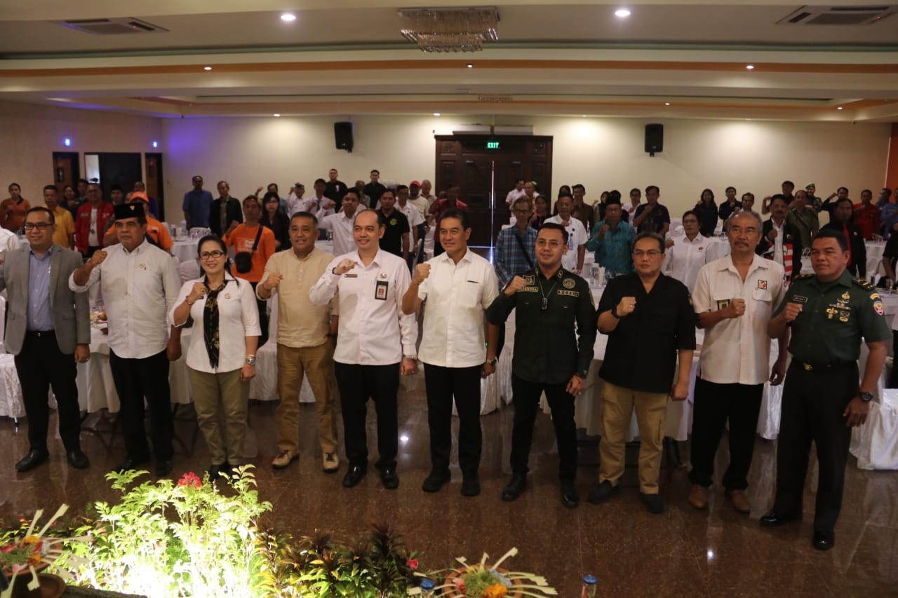 Dokumentasi dari - Sukseskan Pemilu Bermartabat, Badan Kesbangpol Buleleng Gelar FGD Pendidikan Politik